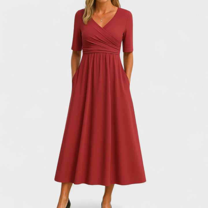 Maddison | Elegancka Midi Sukienka z Plisami