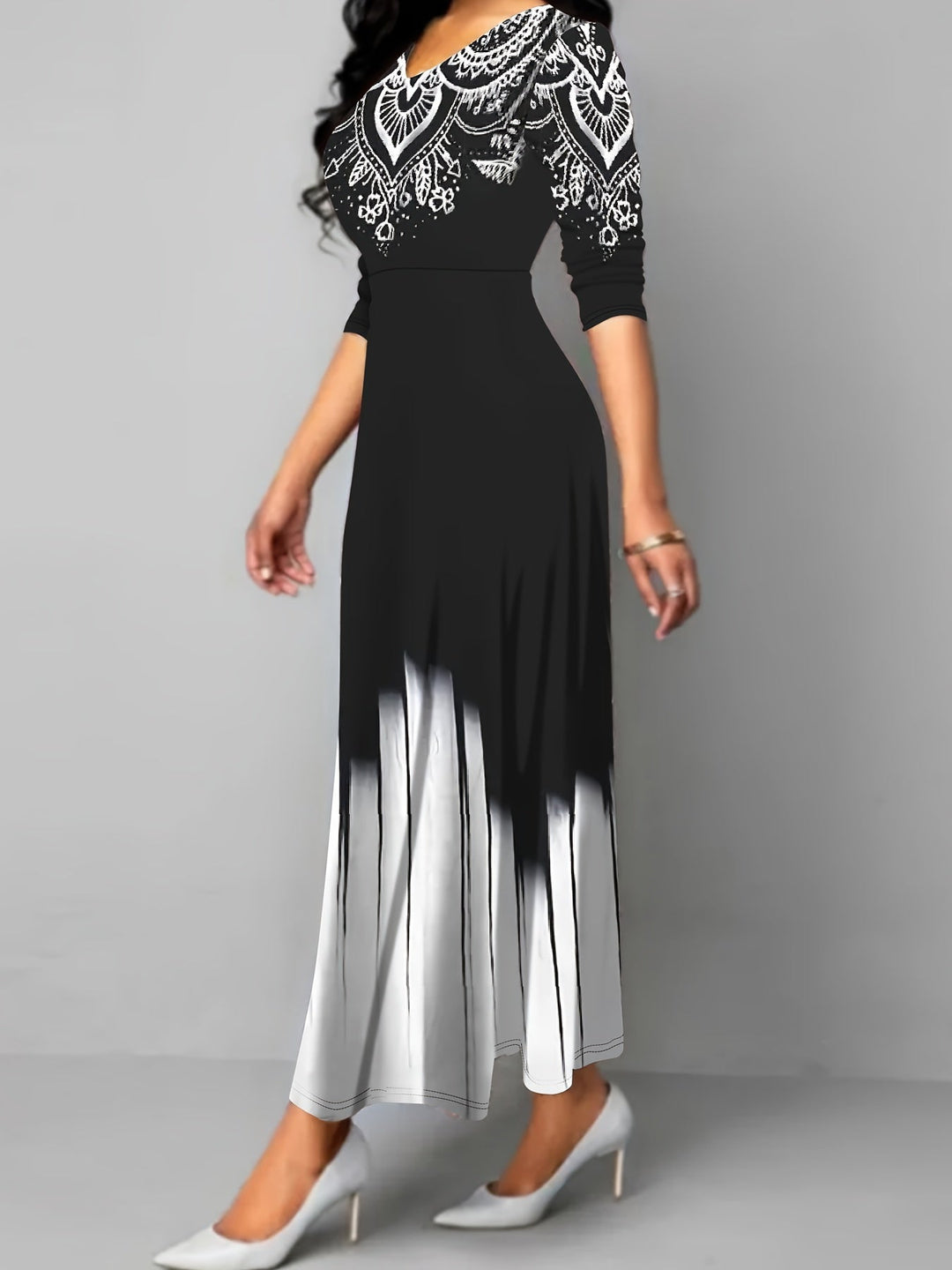 Nadia | Ornamentalny Print Flared Maxi Dress
