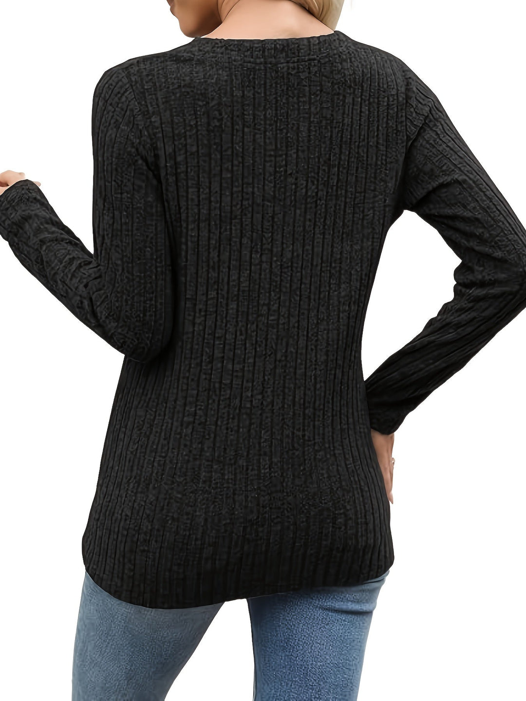 Nadia | Sweter z guzikiem przy dekolcie
