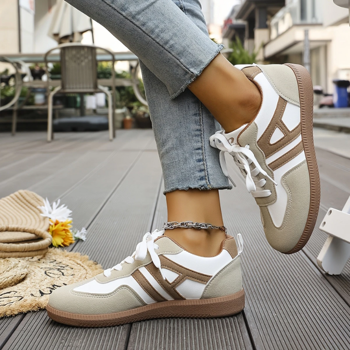Kryształ | Wspierające Sneakersy z Szerokim Palcem