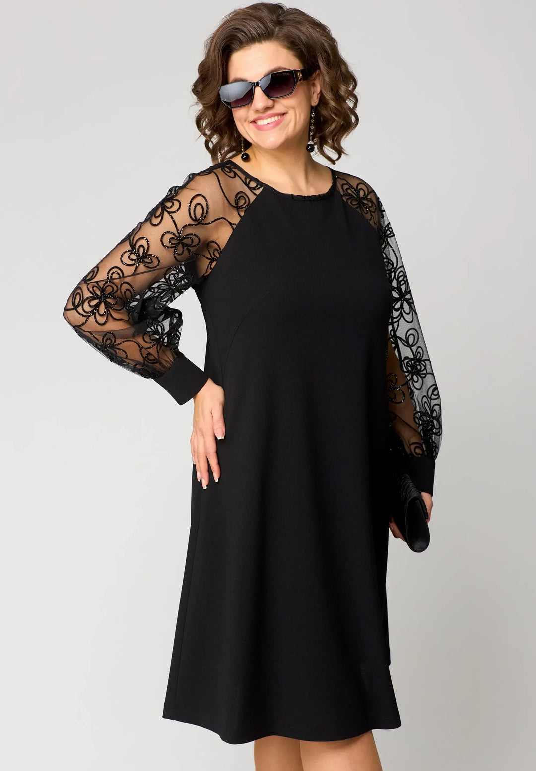 Edith | Elegancka Sukienka Koronkowa z Kwiatowymi Rękawami