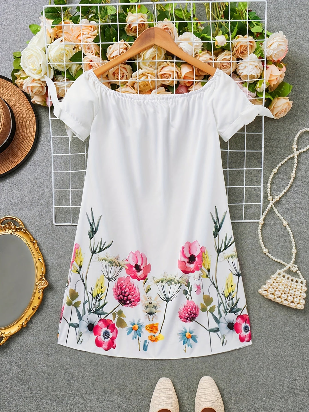 Gemma | Sukienka z Kwiatowym Motywem i Ramiączkami Off-Shoulder