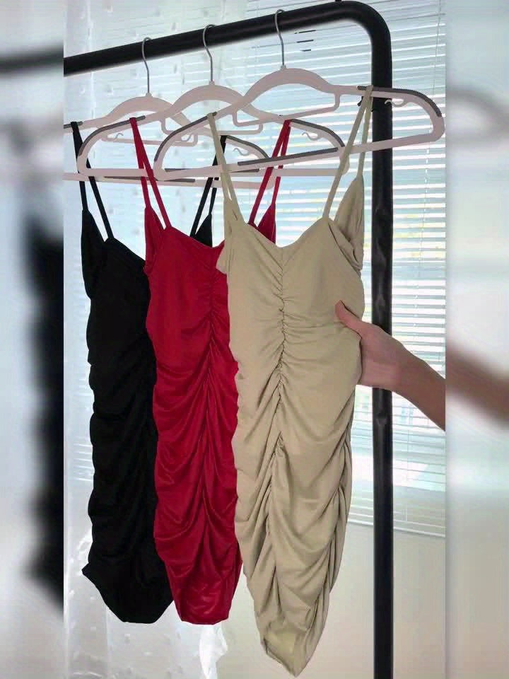 Eloise | Sukienka Bodycon z Fasonem V-Neck