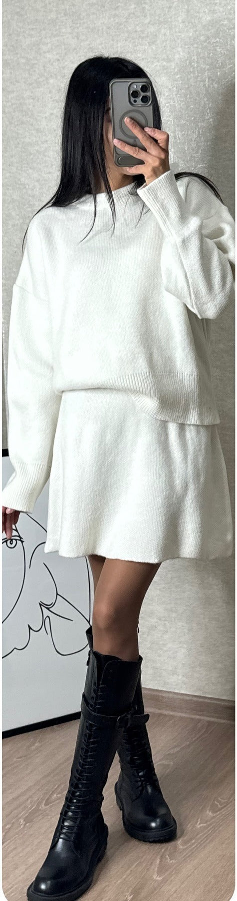 Alicja | Dzianinowy komplet: sweter i spódnica mini z wysokim stanem