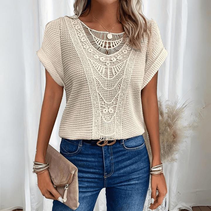 Judith | Bluzka z vintage koronkowym detalem