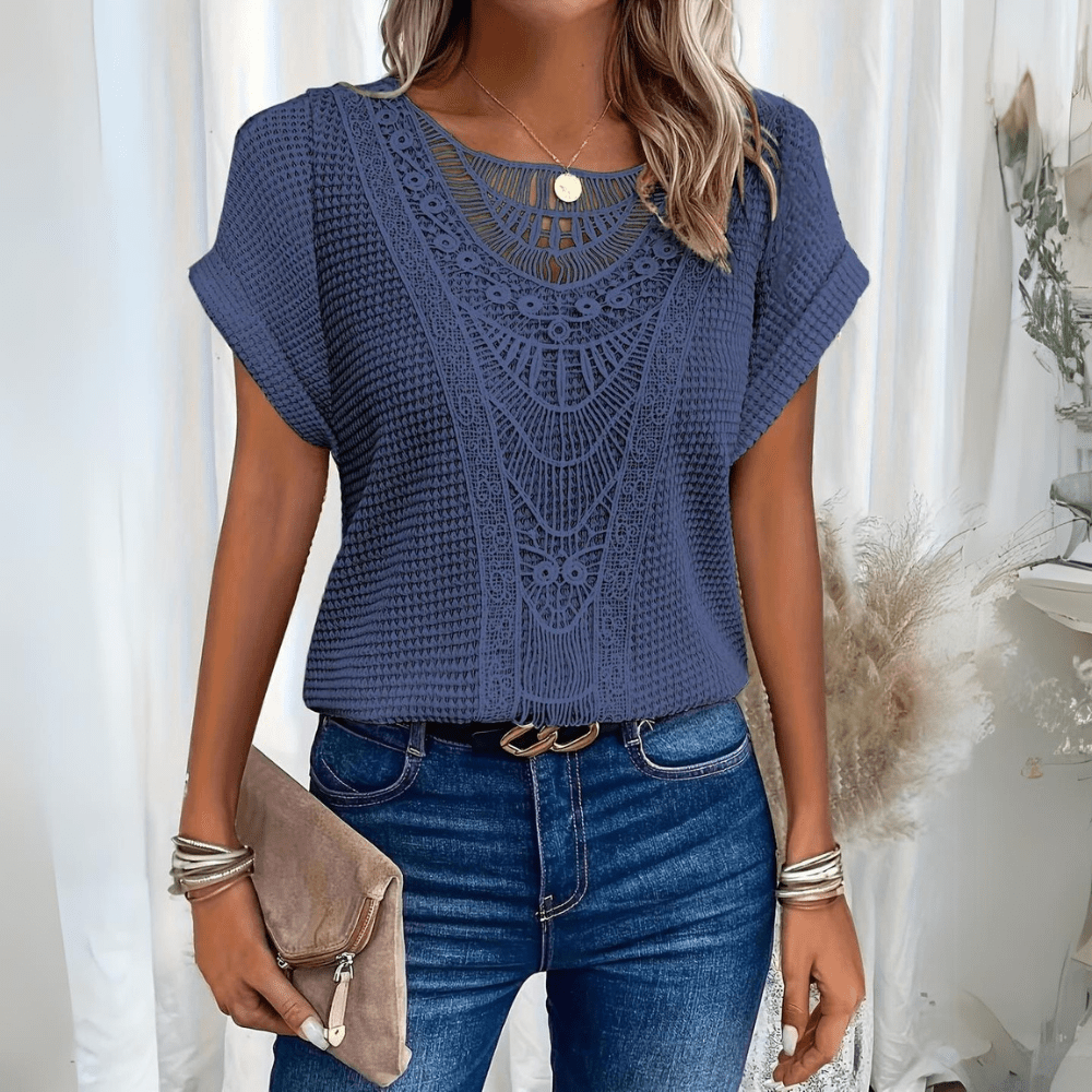 Judith | Bluzka z vintage koronkowym detalem