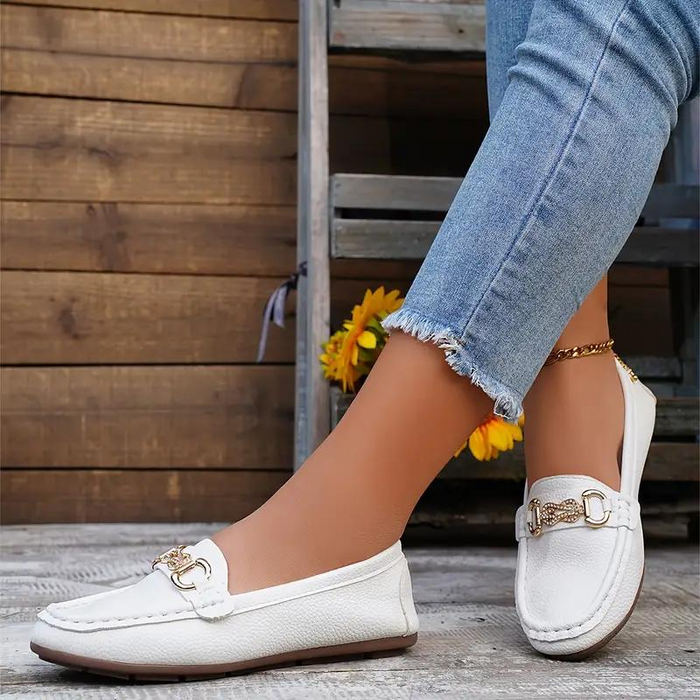 Damskie Mokasyny Slip-On ze Złotą Klamrą na Co Dzień