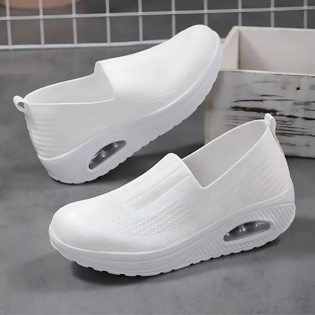 Carmen | Sneakersy Slip-On z Wyściółką