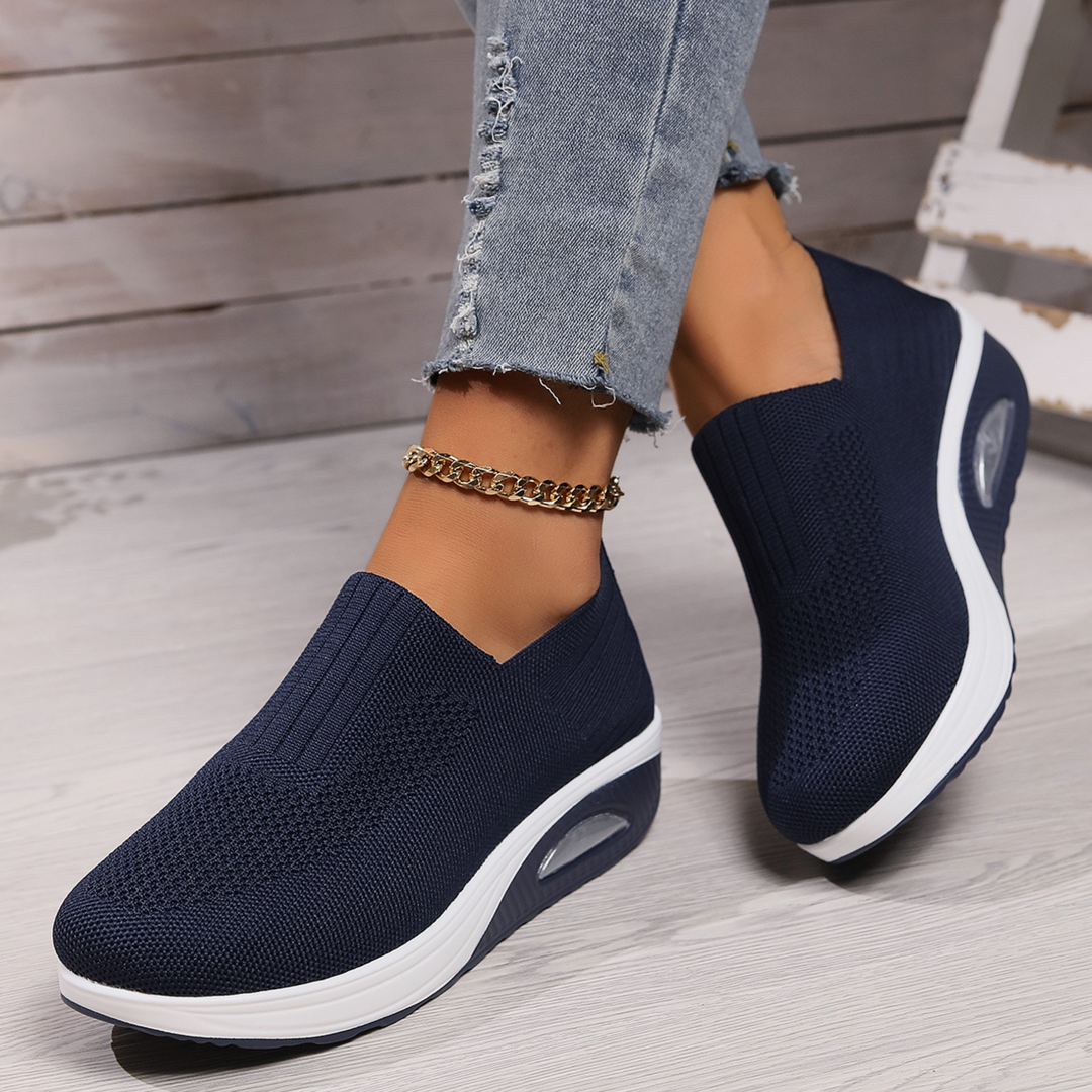 Carmen | Sneakersy Slip-On z Wyściółką