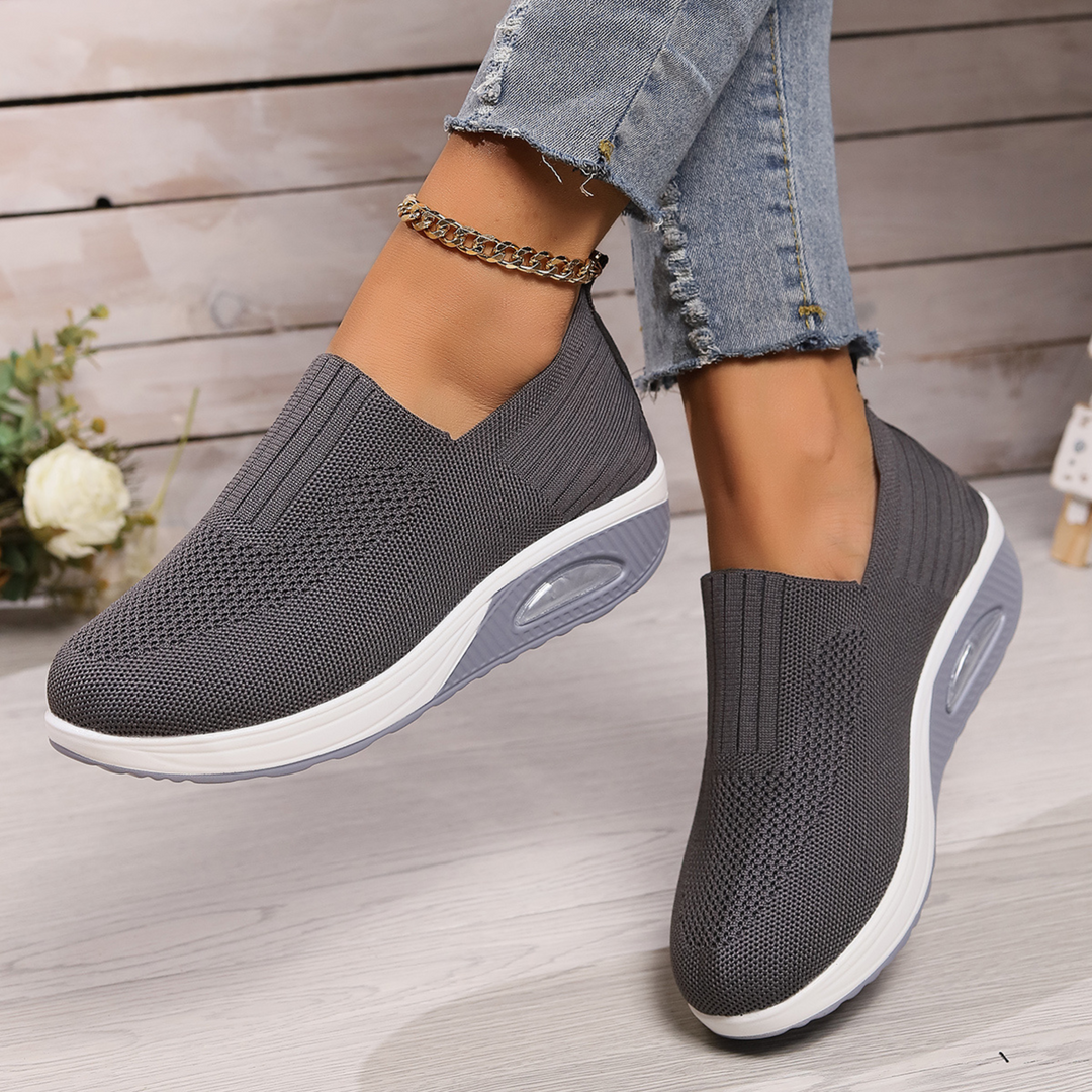 Carmen | Sneakersy Slip-On z Wyściółką