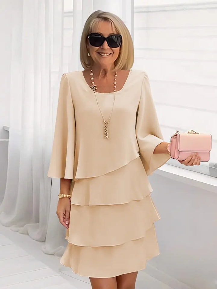Catherine | Elegancka Sukienka z Rękawem 3/4 z Falbanami