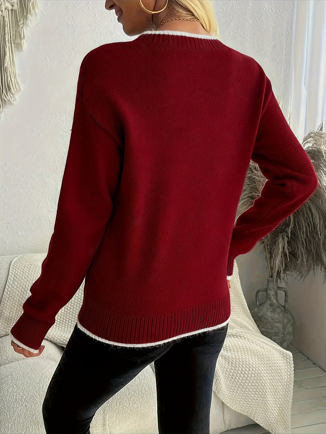 Holly | Sweter z okrągłym dekoltem w śnieżynki