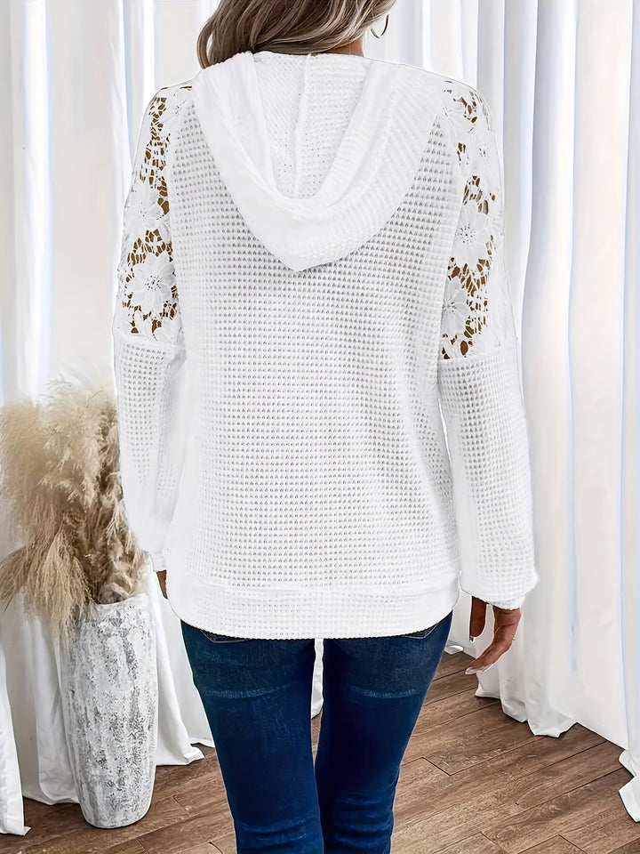 Linnea | Bluza z kapturem z kwiatowym wykończeniem