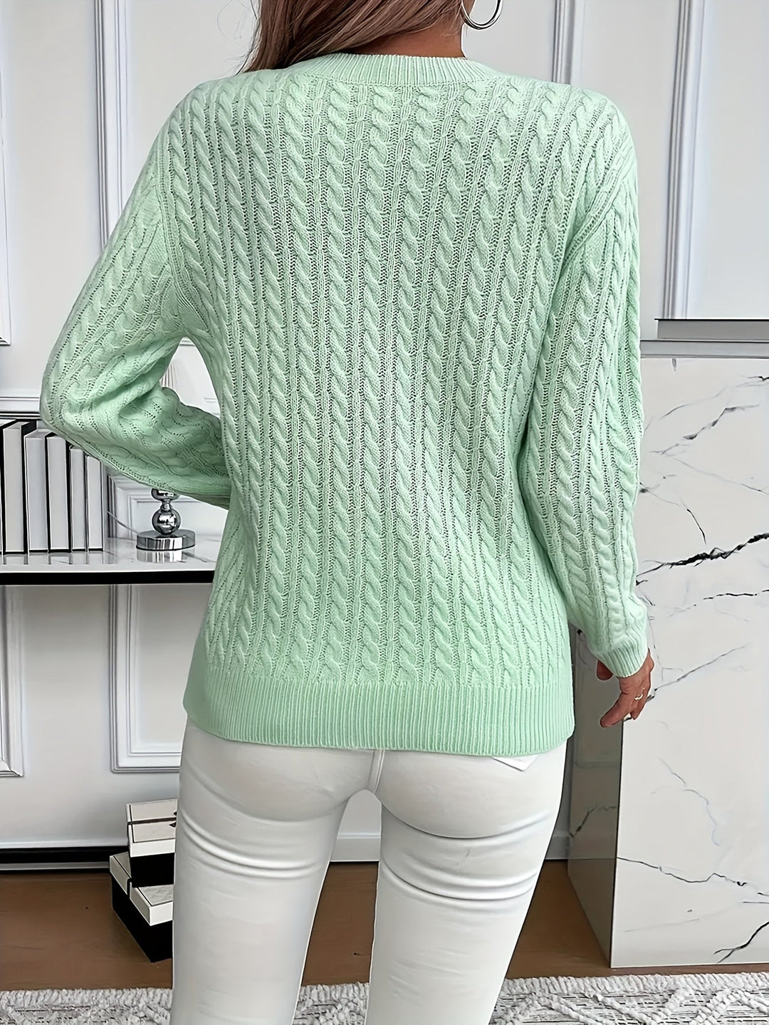 Faye | Sweter z okrągłym dekoltem w splot kablowy