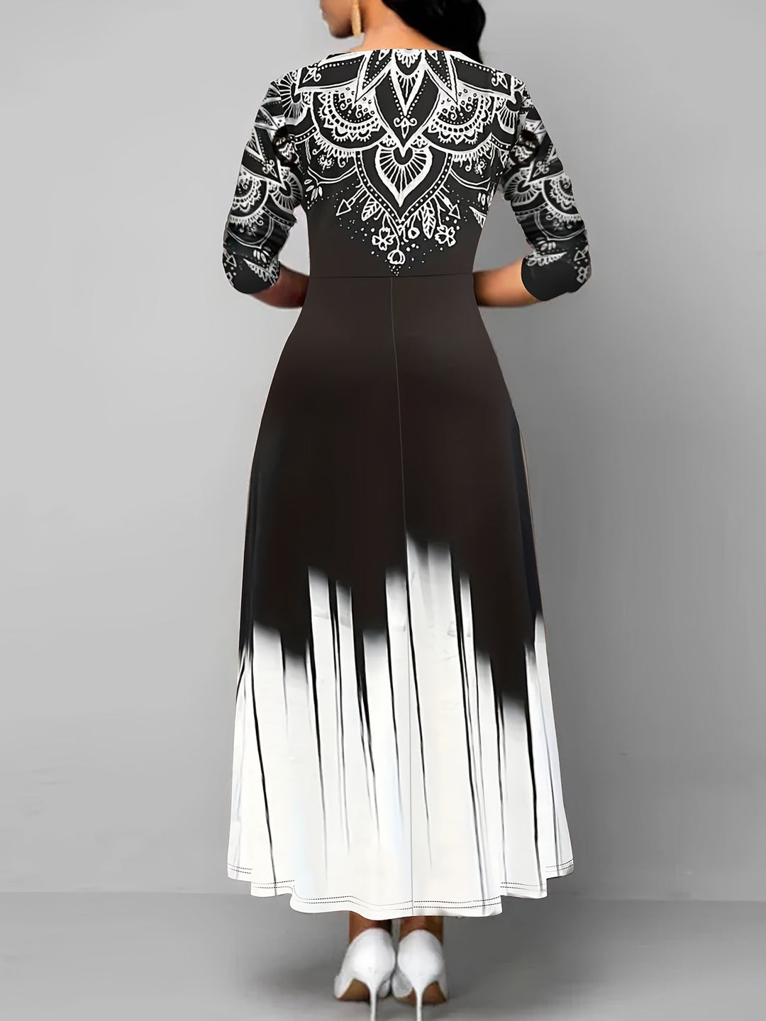 Nadia | Ornamentalny Print Flared Maxi Dress